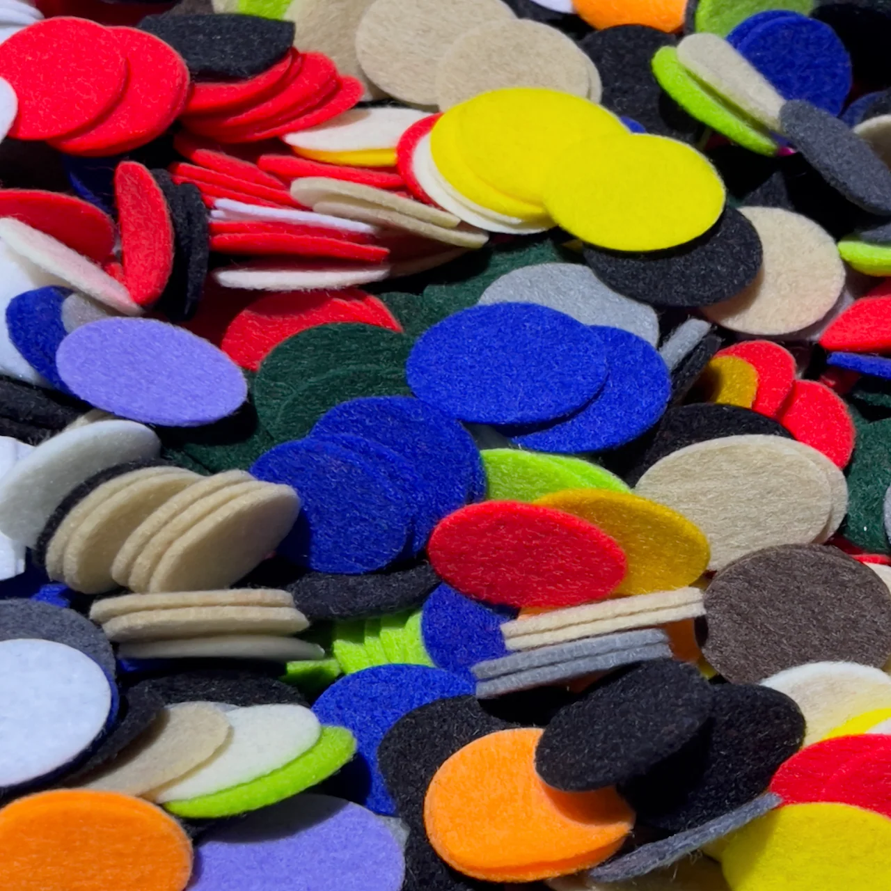 1 Inch Craft Felt Circles Precut Dots 100 200 Pack - Image 3